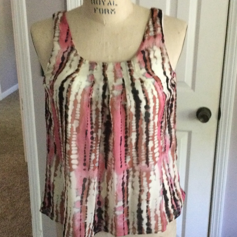 Pretty, summery, sleeveless top